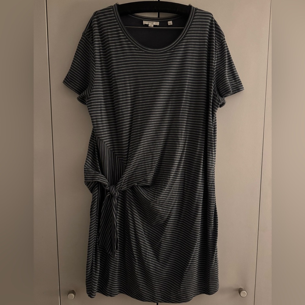 Vince Gray and White Sheath Dress Short Sleeve Crew Neck - Picture 4 of 8